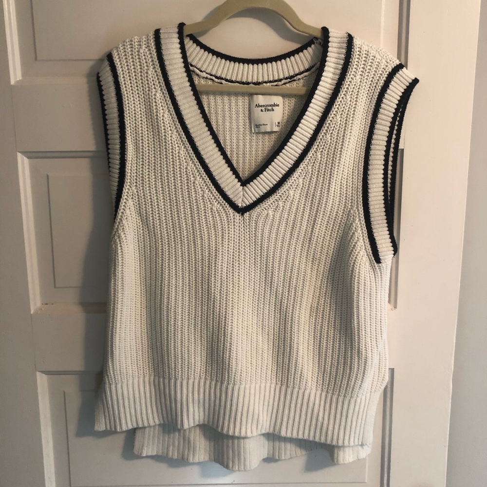 Abercrombie Sweater Vest